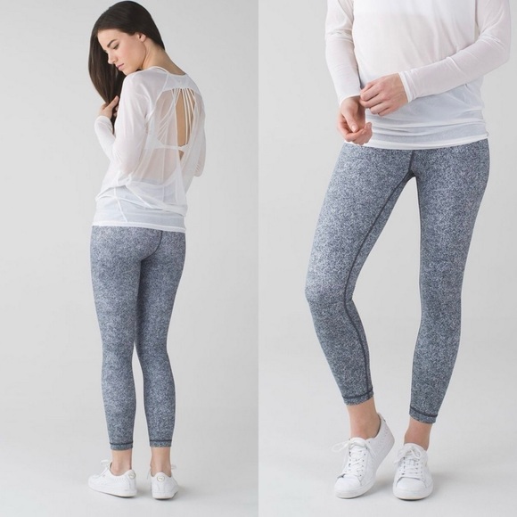 lululemon athletica Pants - Lululemon High Times Pant Rio Mist White Black Leggings Stretchy Athletic Sz 6